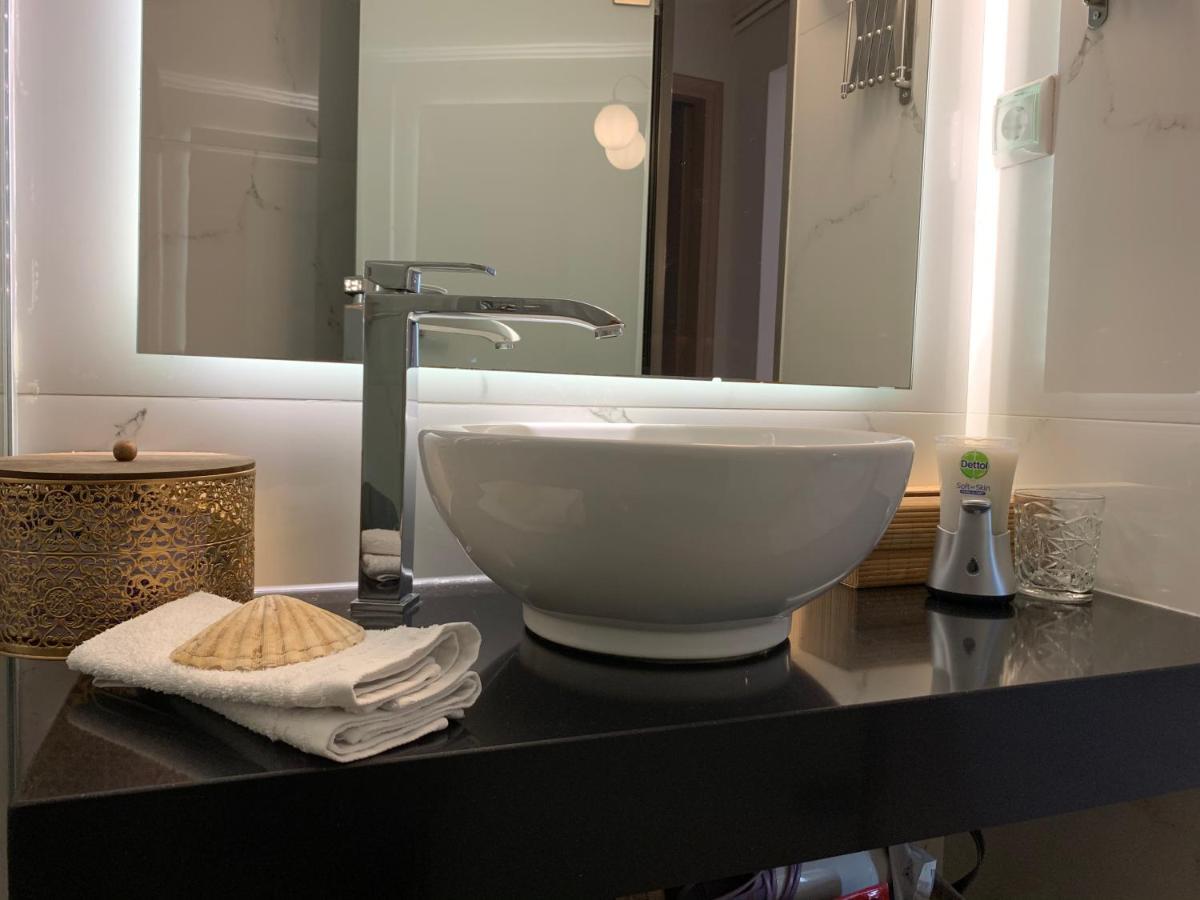 Blue Elegance City Center Heraklion Apartment エクステリア 写真