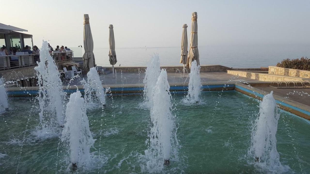 Blue Elegance City Center Heraklion Apartment エクステリア 写真