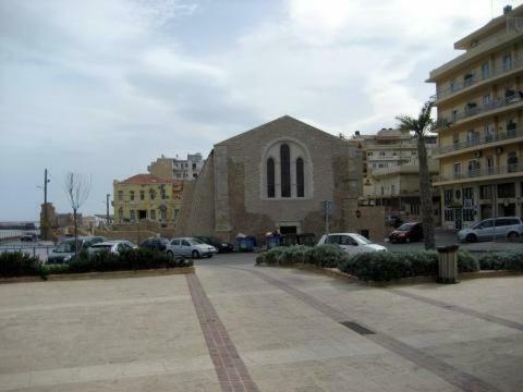 Blue Elegance City Center Heraklion Apartment エクステリア 写真