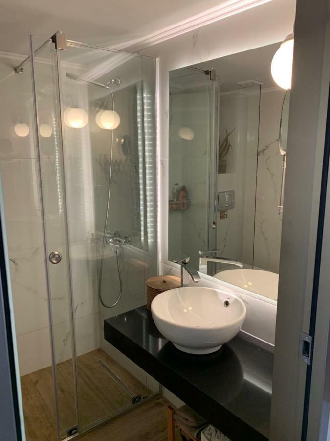 Blue Elegance City Center Heraklion Apartment エクステリア 写真